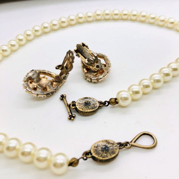 Vintage Ornate Deco Pearl Necklace & Rhinestone Crystal Earrings - Picture 13 of 16